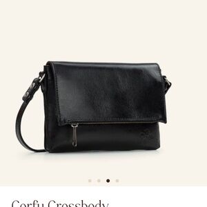 EUC - 👛 Patricia Nash Black Crossbody Bag with Classic Design